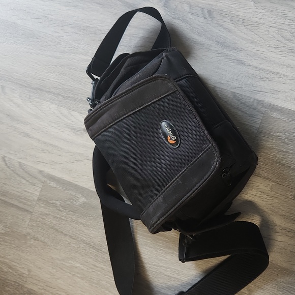 Lowepro Digital Travel Case POUCH Bag - Picture 2 of 3